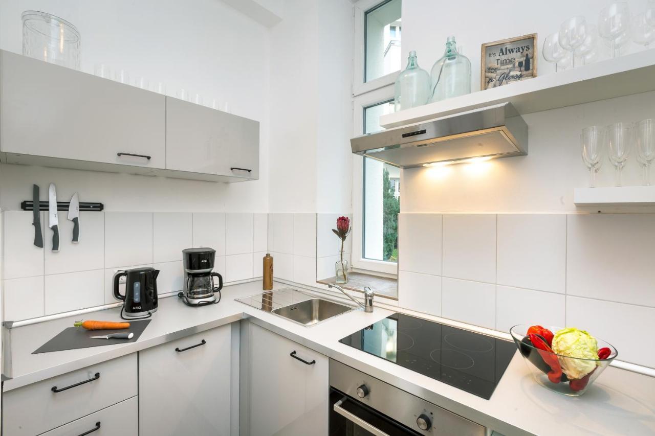 Newton-Appartement Mit 3 Schlafzimmern Berlin Exterior photo